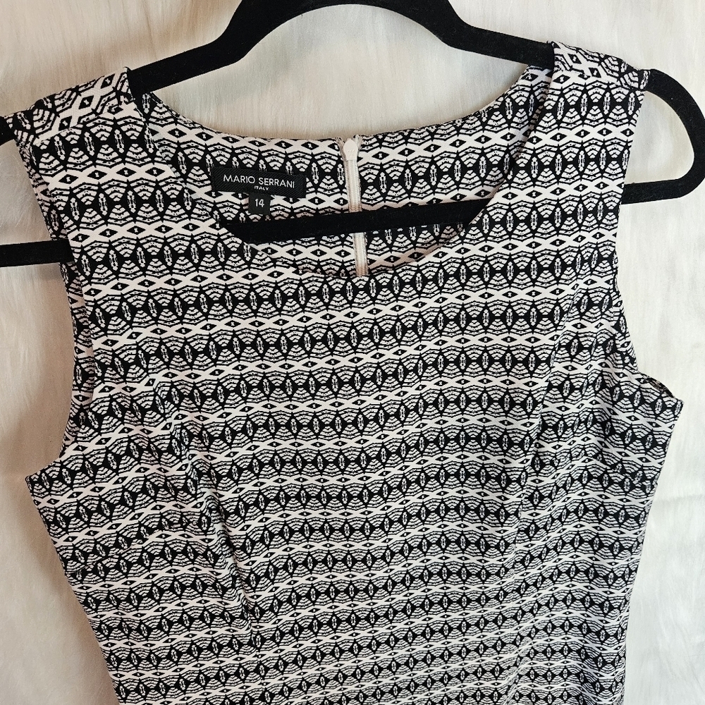 Mario Serrani Italy B&W Geometric Sleeveless Dress - Picture 2 of 7